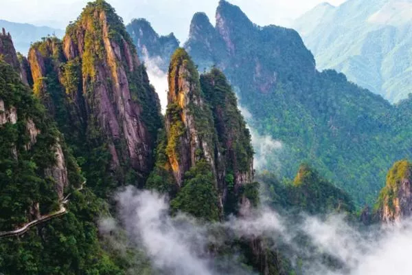 莽山五指峰景區<a href='http://www.wereld-sieraden.com/' target=_blank>旅游攻略</a>一日游